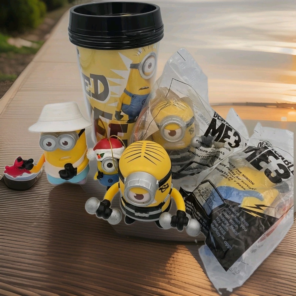 Universal Studios Minions I Need Coffee Mug & 5 Despicable Me 3 Figures Lot